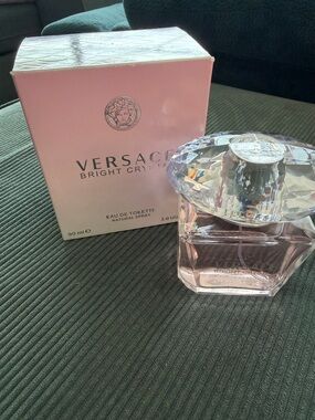 3.0 oz Versace Bright Crystal Eau de Toilette - Light Pink Bottle and Box